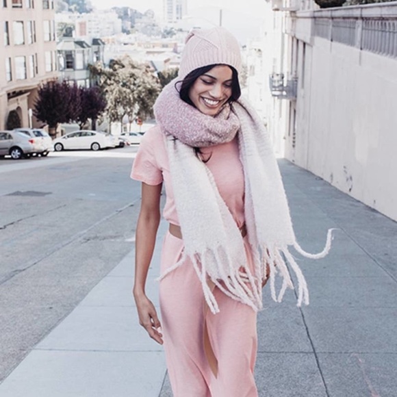 Mersea Accessories - Mersea always by the Sea | Chunky Knit Pink Ombré Scarf one size